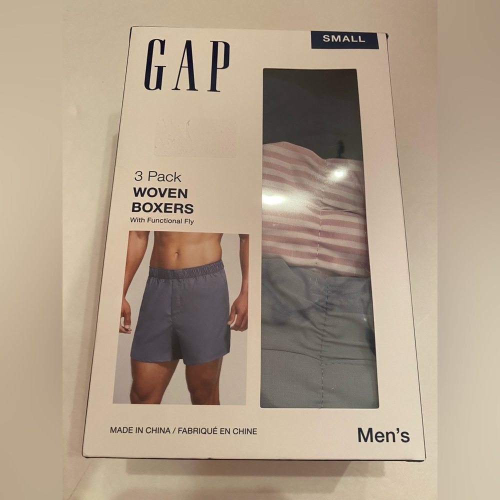 NWT GAP Mens 3 Pack Woven Boxers with Functional Fly Size Small 30-31‎